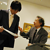 梅野記念絵画館館長 梅野隆氏 | 蒐集も亦芸術である 落ちている美を探して